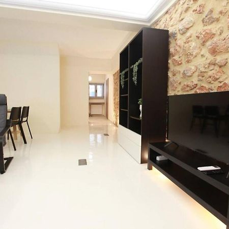 Elegant Studio At The Acropolis Hills Афины Экстерьер фото